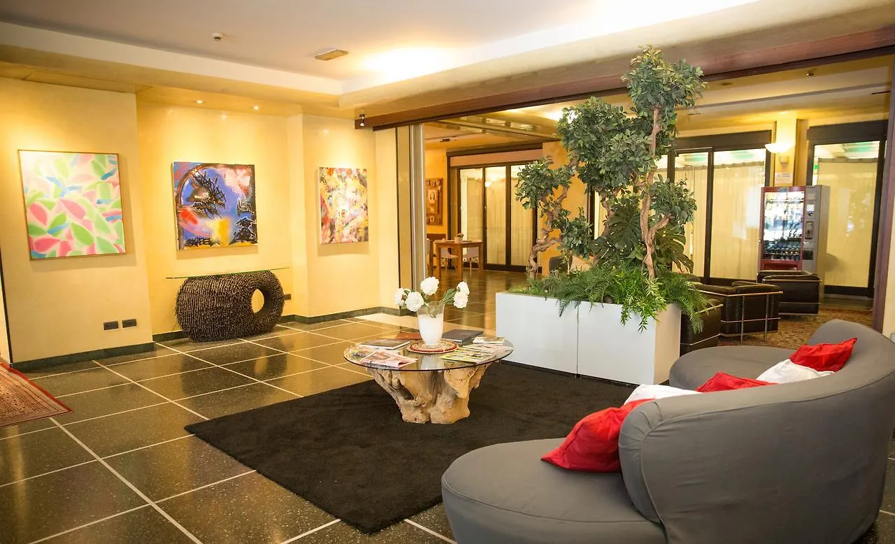 Art Hotel Milano Prato  Italien