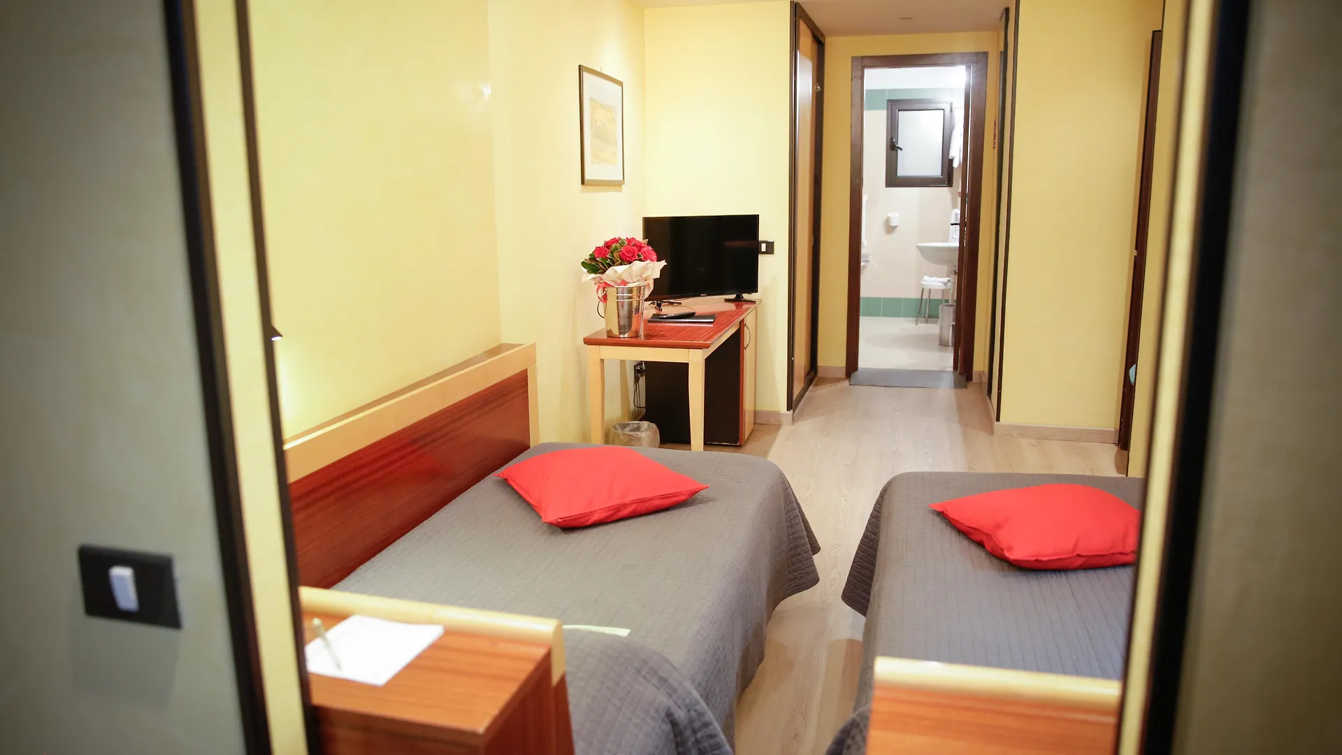 Art Hotel Milano Πράτο 4*,  Ιταλία