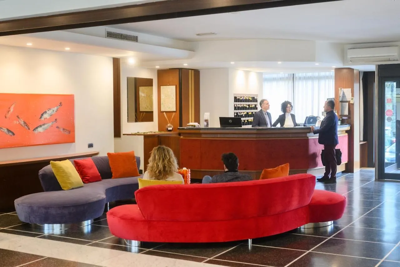 Art Hotel Milano Πράτο