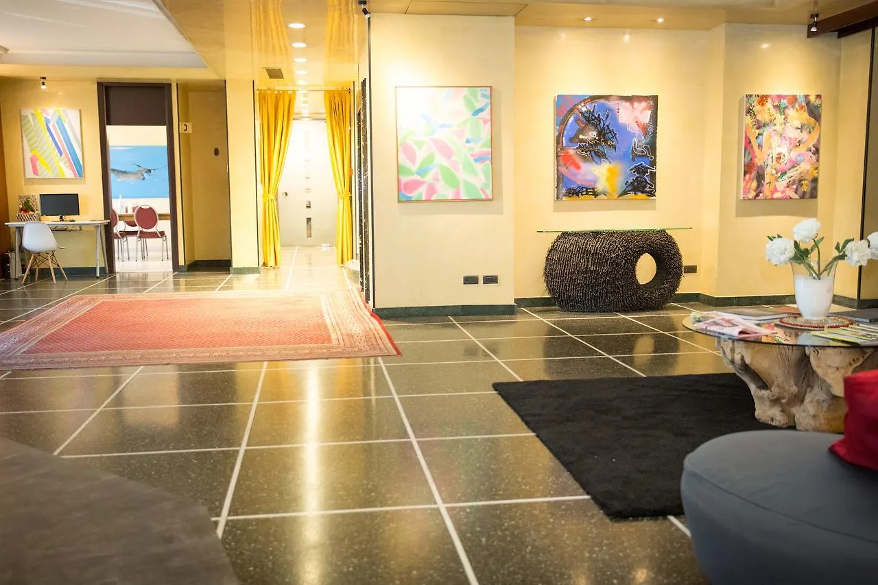 Art Hotel Milano Πράτο
